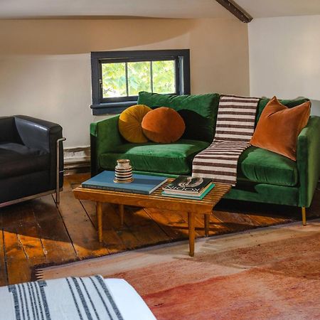 Kingston Carriage House Bed and Breakfast Εξωτερικό φωτογραφία