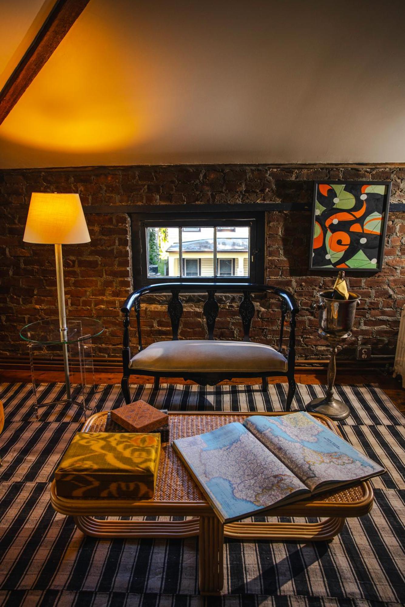 Kingston Carriage House Bed and Breakfast Εξωτερικό φωτογραφία