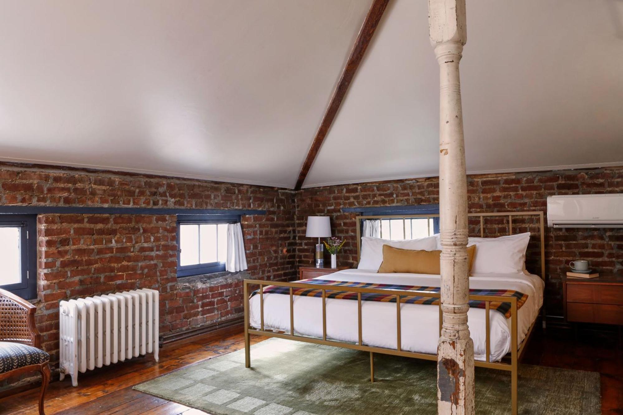 Kingston Carriage House Bed and Breakfast Εξωτερικό φωτογραφία